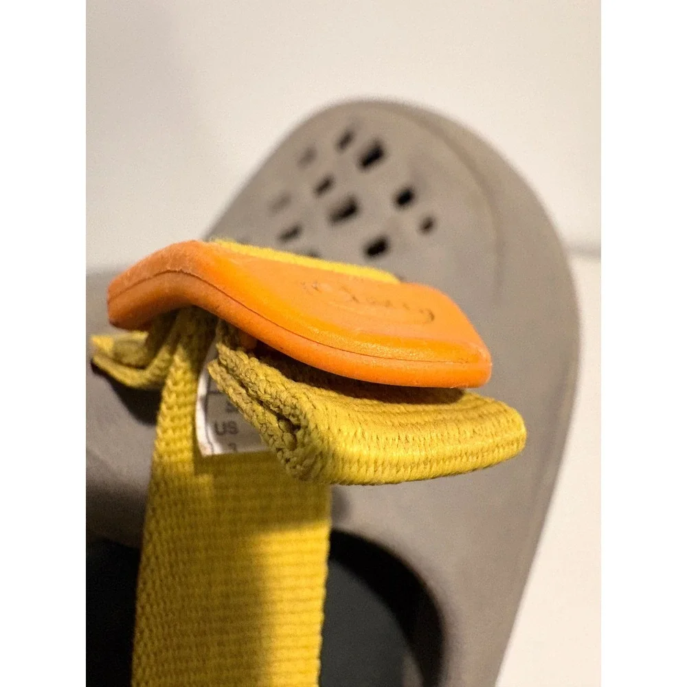 Chaco Kids Chillos Clog Grey Yellow Teal Adjustable Strap Sandals Size 3